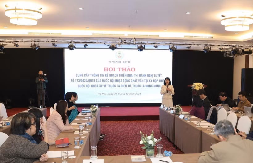 Vietnam prohibirá cigarrillos electrónicos y productos de tabaco calentados a partir de 2025