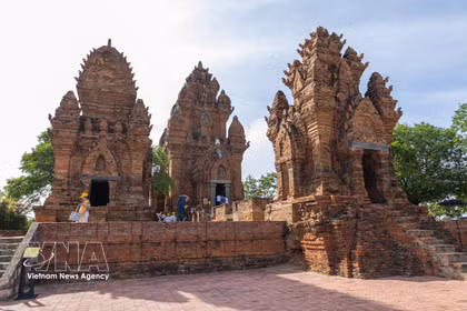 El complejo de torres Po Klong Garai, situado en la colina Trau, en el barrio de Do Vinh (provincia de Khanh Hoa). (Fuente: VNA)