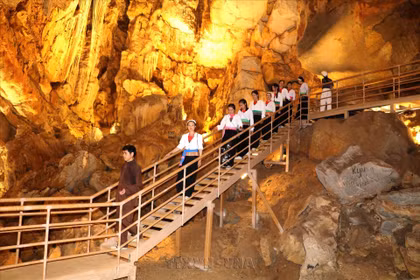 Ninh Binh integra el patrimonio arqueológico en el turismo