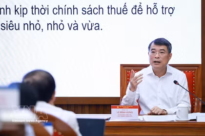 El primer ministro de Vietnam, Le Minh Hung, habla en el evento. (Fuente: VNA)
