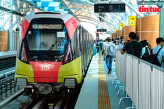 Línea de metro Nhon–Estación de Hanoi adoptará torniquetes basados en identidad electrónica (Foto: VNA)
