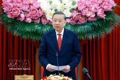 El secretario general del Partido Comunista y presidente de Vietnam, To Lam, en una sesión de trabajo con el Consejo Teórico Central para el mandato 2026-2031. (Foto: VNA)