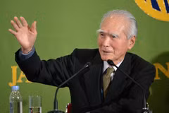 Exprimer ministro japonés Murayama Tomiichi. (Foto: AFP/ VNA)