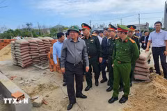 El viceprimer ministro de Vietnam, Ho Quoc Dung, exige completar las obras antes del 15 de enero (Foto: VNA)