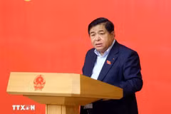 El viceprimer ministro Nguyen Chi Dung, miembro del Buró Ejecutivo del Comité partidista en el Gobierno. (Foto: VNA)