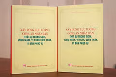 El libro titulado “Construir una fuerza de seguridad pública popular verdaderamente íntegra y sólida, dispuesta a sacrificarse por la atria y al servicio del pueblo”, obra del difunto secretario general del Partido Comunista de Vietnam, Nguyen Phu Trong