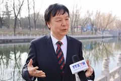 Profesor Mi Liang, director del Centro de Estudios del Sudeste Asiático de la Universidad de Idiomas Extranjeros de Beijing. (Foto: VNA)