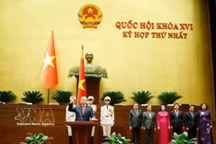 El secretario general del Partido, To Lam, jura su cargo como Presidente de Vietnam. (Foto: VNA)