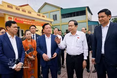 El presidente de la Asamblea Nacional de Vietnam supervisa los preparativos de las elecciones de diputados a la XVI Legislatura del Parlamento y de los Consejos Populares para el período 2026-2031 en la provincia central de Nghe An. (Foto: VNA)