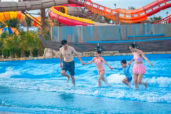 Turistas difrutan en el parque acuático Aqua Adventure (Foto: SGGP)