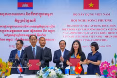 Vietnam y Camboya amplían acuerdo de transporte por carretera (Foto: VNA)