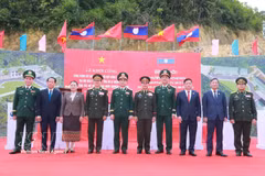 Intercambio de Amistad de Defensa Fronteriza Vietnam-Laos prioriza el bienestar social en las zonas limítrofes (Foto: VNA)