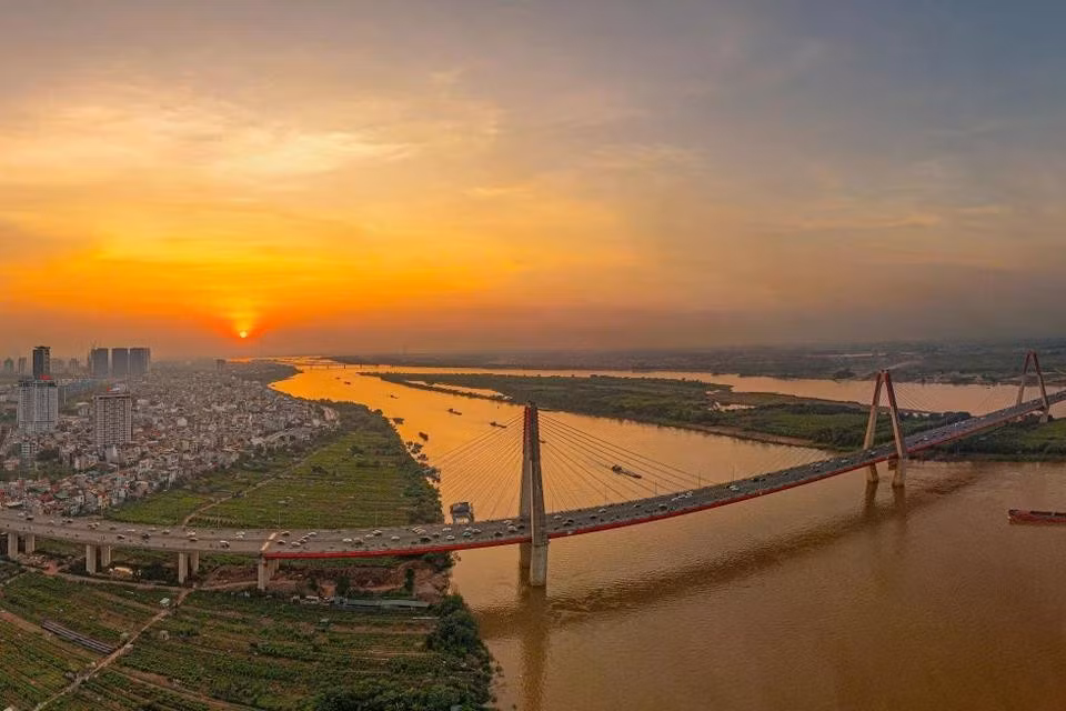 cau-nhat-tan-bieu-tuong-doc-dao-cua-thu-do-4-4827.jpg