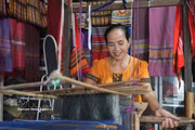 Nghe An vincula tejido tradicional con el turismo comunitario 