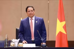 El primer ministro vietnamita, Pham Minh Chinh, habla en el evento. (Fuente: VNA)