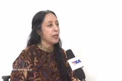 La profesora Reena Marwah, docente en la Universidad de Delhi, y secretaria general de la Asociación de Académicos Asiáticos, en la entrevista. (Fuente: VNA)