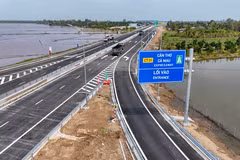 Entrada a la autopista Can Tho - Ca Mau en el intercambiador IC5, comuna de Vi Thuy, ciudad de Can Tho. (Fuente: VNA)