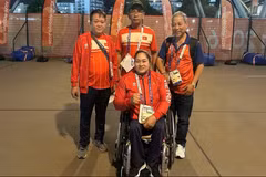 La atleta vietnamita Nguyen Thi Ngoc Thuy gana la medalla de bronce en la prueba femenina de lanzamiento de jabalina, clase F54. (Fuente:tdtt.gov.vn)