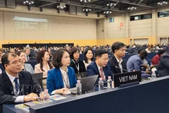 El viceministro de Relaciones Exteriores y presidente del Comité Nacional de Vietnam para la UNESCO, Ngo Le Van, habla en el evento. (Fuente: VNA)