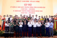 El secretario general del Partido Comunista y presidente de Vietnam, To Lam, y delegados. (Fuente: VNA)