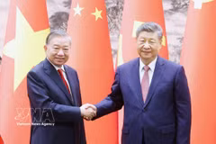 El secretario general del Partido Comunista y presidente de China, Xi Jinping, recibe a su homólogo vietnamita, To Lam, en Beijing en abril de 2026. (Fuente: VNA)