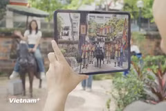 “Vietnam Dieu Su”, el producto hecho en Vietnam aplica la realidad aumentada combinada con inteligencia artificial para recrear escenas históricas dentro del espacio real del sitio patrimonial. (Fuente: VNA)