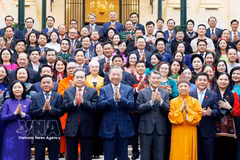El secretario general del Partido Comunista de Vietnam y presidente de la República, To Lam, y delegados. (Fuente: VNA)