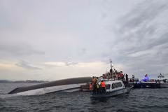 Fuerzas competentes realizan tareas de búsqueda y rescate. (Fuente: VNA)