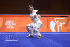 Duong Thuy Vi conquista la medalla de bronce en la prueba combinada de jianshu y qiangshu. (Fuente: VNA)