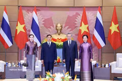 El secretario general del Partido Comunista y presidente de Vietnam, To Lam, y su esposa, Ngo Phuong Ly, junto con el Rey de Tailandia, Maha Vajiralongkorn Phra Vajiraklaochaoyuhua, y la Reina Suthida Bajrasudhabimalalakshana. (Foto: VNA) 