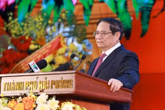 El primer ministro vietnamita, Pham Minh Chinh, habla en el evento. (Fuente: VNA)