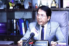 Heng Li Hong, miembro permanente de la Asociación Empresarial de Vietnamitas en el Extranjero (BAOOV) y vicepresidente y secretario general de la Asociación Empresarial Vietnam-Camboya (VCBA). (Fuente: VNA)