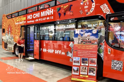 La presentación del modelo de recorrido turístico por la ciudad de Ho Chi Minh en la 19.ª Feria Internacional de Turismo de Ho Chi Minh 2025 (ITE HCMC 2025). (Foto: VNA)