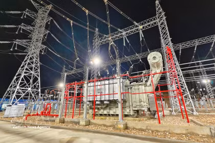 Un proyecto de electricidad en Phu Quoc (Foto: VNA)