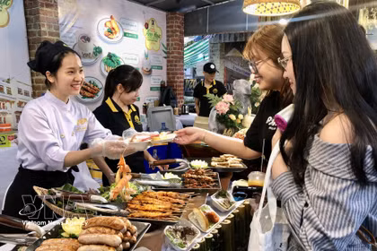Festival de Cultura Culinaria 2026 del Grupo Saigontourist, con deliciosos platillos, en el Área Turística de Van Thanh, barrio de Thanh My Tay, Ciudad Ho Chi Minh. (Foto: VNA)