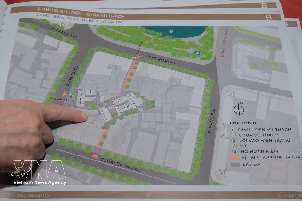 Los pobladores aportan activamente sus opiniones y muestran un amplio acuerdo con los planes de ajuste a la planificación de la zona del lago Hoan Kiem y sus alrededores. (Foto: VNA)