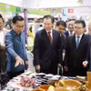 Stands en la Feria Comercial Vietnam-Laos 2025. (Foto: VNA)