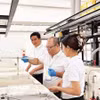 Línea de producción de la fábrica de Onaga, Japón, en el Parque Industrial HANSSIP. (Foto: nhandan.vn)