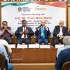 En la reunión con la Federación de Cámaras de Comercio e Industria de India (FICCI) (Foto: VNA)