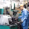 Línea de producción en la empresa Cosmot 1. (Foto: VNA) 