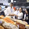 Las empresas exhiben sus productos en Vietfish 2026. (Foto: VNA)