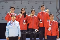 Cuatro atletas, incluidos Nguyen Huy Hoang, Vo Thi My Tien, Nguyen Kha Nhi y Mai Tran Tuan Anh, tienen un desempeño excelente y ganan la medalla de oro. (Fuente: VNA)