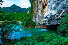 Paisaje exterior de la cueva Phong Nha (Parque Nacional Phong Nha-Ke Bang). (Fuente: VNA)
