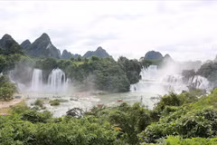 El complejo paisajístico cataratas Ban Gioc - De Tian. (Fuente: VNA) 