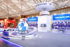 Exposición de 80 años de logros nacionales de Vietnam: tecnología conecta pasado y futuro