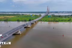 El puente de Can Tho que conecta la ciudad de Can Tho y la provincia de Vinh Long. (Fuente: VNA)