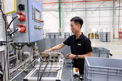 El grupo alemán Karcher pone en funcionamiento una fábrica de equipos de limpieza en el Parque Industrial y Logístico Portuario de Tam Hiep, comuna de Nui Thanh, ciudad de Da Nang. (Fuente: VNA)