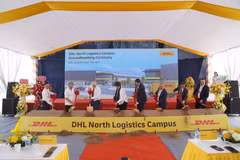 Delegados en la ceremonia de inicio de la construcción del complejo “DHL North Logistics Campus”. (Fuente: Vietnam+)