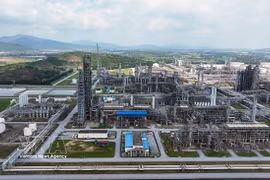 La planta de refinación y petroquímica de Nghi Son, ubicada en la provincia centrovietnamita de Thanh Hoa. (Foto: VNA)