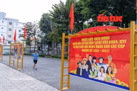 Las pancartas sobre las elecciones legislativas en zonas residenciales y espacios públicos en Hanoi. (Foto: VNA)